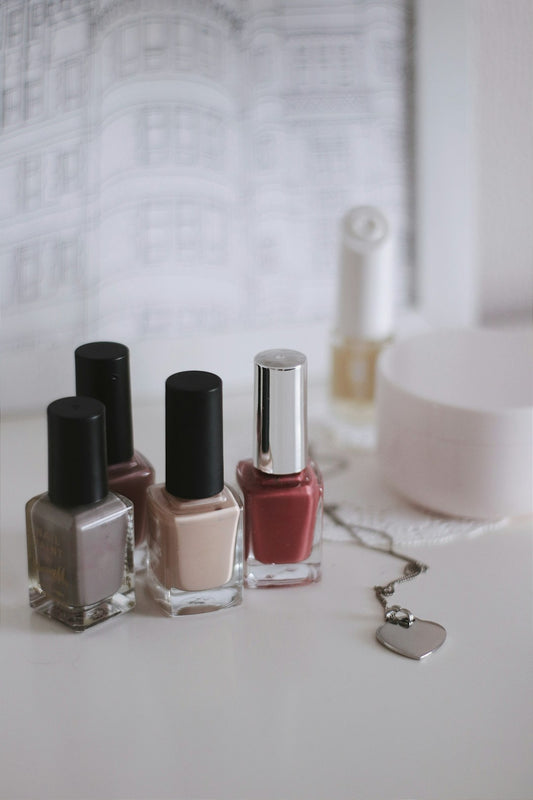 Fall Nail Trends: Cozy September Colors for Lynnwood